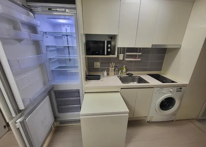 Apartment 1-2516 #sinnonhyeon Stn Exit 9, 1-min #gangnam Stn, 5-min #ott #concierge Gangnam Managed Seoul
