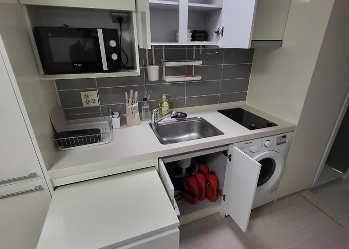 1-2516 #sinnonhyeon Stn Exit 9, 1-min #gangnam Stn, 5-min #ott #concierge Gangnam Managed Apartment
